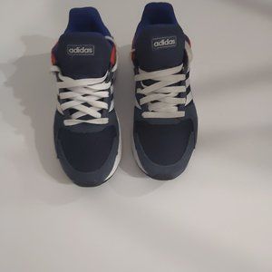 boys sneaker